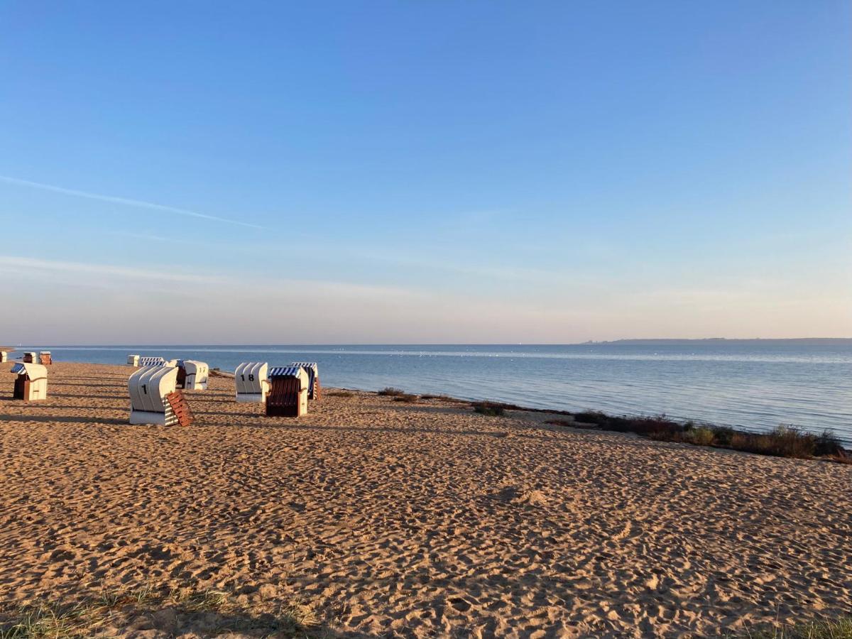 Bades Huk Marina Hotel Hohen Wieschendorf Bagian luar foto